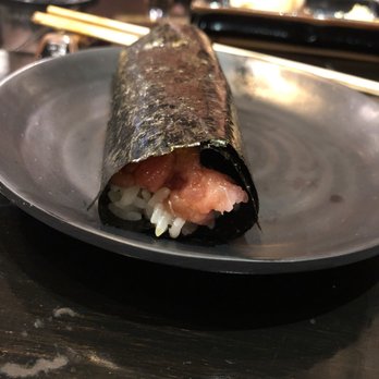 Sushi Sasabune - Last course Toro hand roll - Sushi Bars Near Me - Honolulu, Hawaii Sushi Sasabune - Last course Toro hand roll - Sushi Bars Near Me - Honolulu, Hawaii