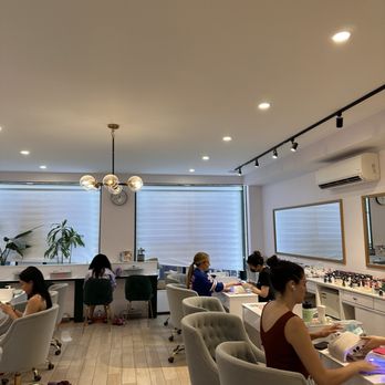 Colome Nails - Nail Salons Near Me - New York, New York