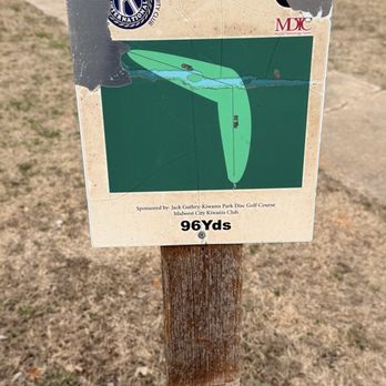 Jack Guthery Disc Golf Course - Hole 2 - Disc Golf Near Me - Midwest City, Oklahoma Jack Guthery Disc Golf Course - Hole 2 - Disc Golf Near Me - Midwest City, Oklahoma