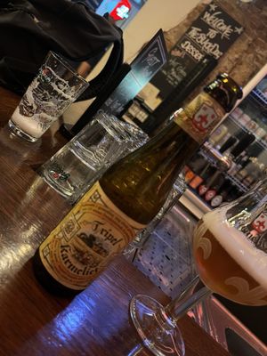 The Black Dog by null