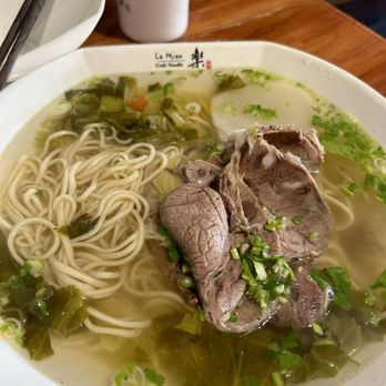 Le Mien Craft Noodle - Hand-pulled beef noodle with pickled cabbage - Chinese Near Me - Ottawa, Ontario Le Mien Craft Noodle - Hand-pulled beef noodle with pickled cabbage - Chinese Near Me - Ottawa, Ontario