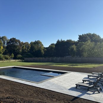 MountainScapes  - Gunite pool with Spa - Masonry/Concrete Near Me - Pepperell, Massachusetts