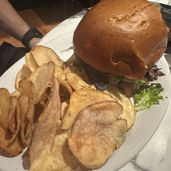 Dial 9 - Burger - Wine Bars Near Me - Southington, Connecticut