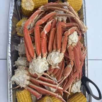 TRI Seafood & Distribution - 10lb 8/10 snow crab $180 - Seafood Markets Near Me - Honolulu, Hawaii TRI Seafood & Distribution - 10lb 8/10 snow crab $180 - Seafood Markets Near Me - Honolulu, Hawaii