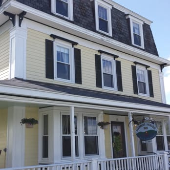 Harbor House Inn - Bed & Breakfast Near Me - Boothbay Harbor, Maine Harbor House Inn - Bed & Breakfast Near Me - Boothbay Harbor, Maine