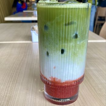 Fluffy Fluffy - Strawberry Matcha Latte - Breakfast & Brunch Near Me - Miami, Florida