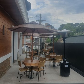 Madero Burger - Gramado - Vista para a Rua - Burgers Near Me - Centro, RS Madero Burger - Gramado - Vista para a Rua - Burgers Near Me - Centro, RS