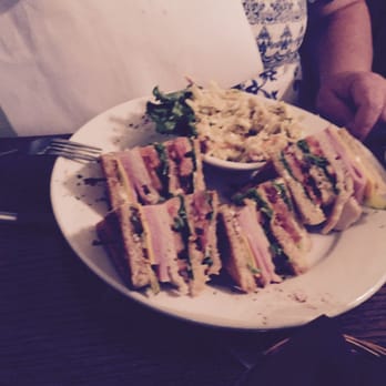 Walnut Hills - Wife's dish.  Cole slaw decent.  Good club sandwich. - Southern Near Me - Vicksburg, Mississippi