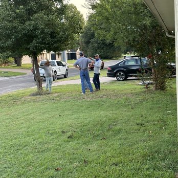 Fitzgerald's - Crew getting the game plan together. - Landscaping Near Me - Woodway, Texas