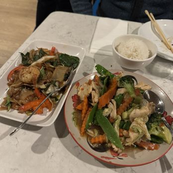 Noble Thai - 30. Pad Paak Roum Mit with chicken and 41. Pad See-Iew with shrimp - Thai Near Me - Chicago, Illinois Noble Thai - 30. Pad Paak Roum Mit with chicken and 41. Pad See-Iew with shrimp - Thai Near Me - Chicago, Illinois