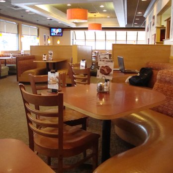 Bakers Square - Half of the dining area.  Where are all the customers?  It seems to always look like this! - American Near Me - Coon Rapids, Minnesota