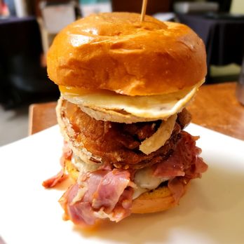 310 Eatery - 405 Traffic Jam with fried egg! - Burgers Near Me - Albany, California