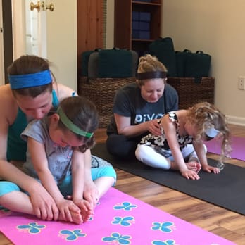 Firefly Family Yoga - Mommy & Me Yoga - Yoga Near Me - Ridgefield, Connecticut Firefly Family Yoga - Mommy & Me Yoga - Yoga Near Me - Ridgefield, Connecticut