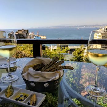 La Concepción - Wine and free bread - Seafood Near Me - Valparaíso, VS