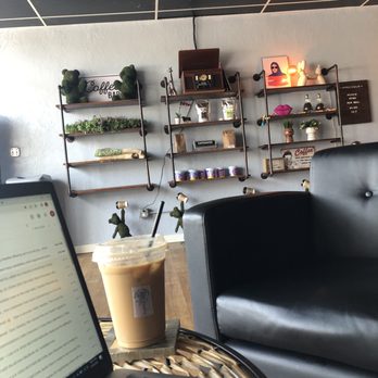 Daily Grind Coffee Bar - Coffee & Tea Near Me - Lancaster, South Carolina