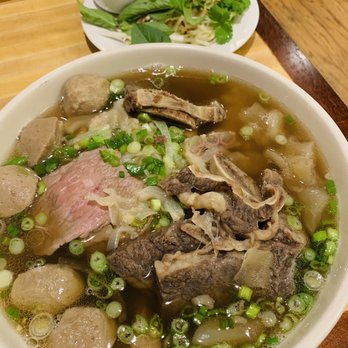 Saigon Cafe - P7. Pho Deluxe - Vietnamese Near Me - Saint Louis, Missouri