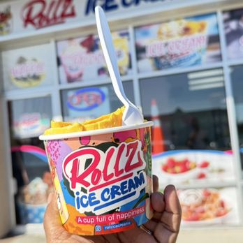 Rollz Ice Cream & Desserts - Yummmmmo - Ice Cream & Frozen Yogurt Near Me - Surrey, British Columbia Rollz Ice Cream & Desserts - Yummmmmo - Ice Cream & Frozen Yogurt Near Me - Surrey, British Columbia