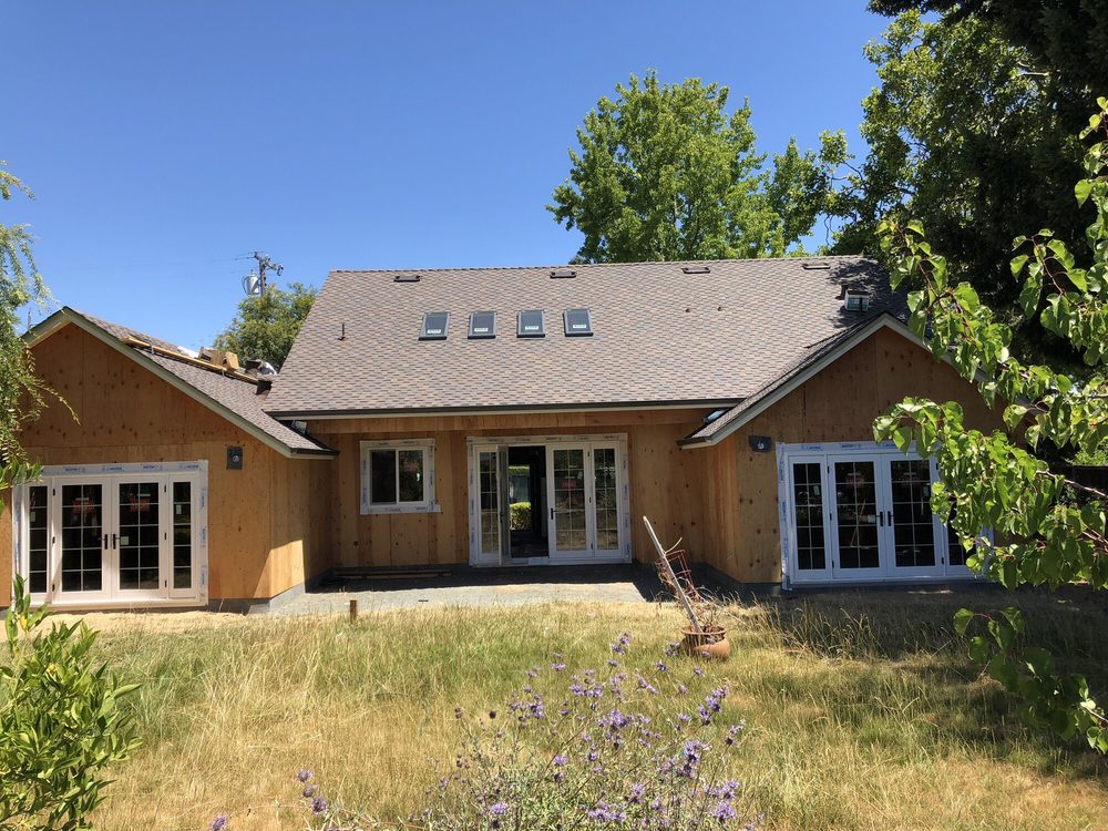 Slide of Oria Builders