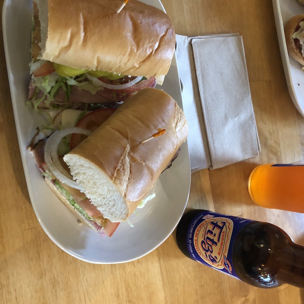 Amighettis - Amighetti's Special and a Cream soda! - Italian Near Me - Saint Louis, Missouri