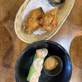 Phó Thai - Sweet chili wings and shrimp summer roll - Thai Near Me - Stony Brook, New York