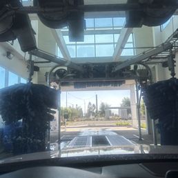 Good service today, thank you Art! My go to car wash spot Good service today, thank you Art! My go to car wash spot