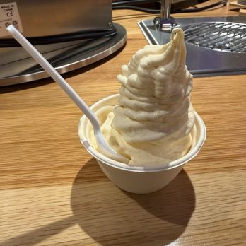 Zeds Real Fruit Ice Cream - Ice Cream & Frozen Yogurt Near Me - Austin, Texas