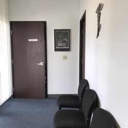 Michael Dinnel, DPM - Waiting room