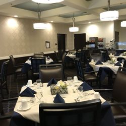 The Lakes of Sylvania - Assisted Living Dining Room