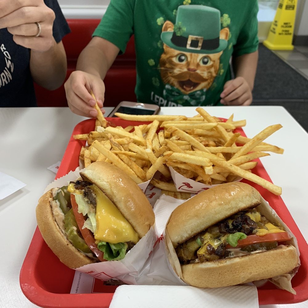 In-N-Out Burger - Cheeseburgers "animal style" - Burgers Near Me - Irving, Texas In-N-Out Burger - Cheeseburgers "animal style" - Burgers Near Me - Irving, Texas