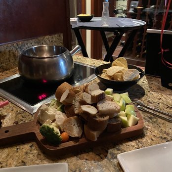 The Melting Pot - Charlottesville - Bread and Cheese Pot - Fondue Near Me - Charlottesville, Virginia