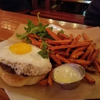 Mountain Rambler Brewery - Completo Burger (with a perfect sunnyside up egg) @ Mountain Rambler Brewery in Bishop #mountainramblerbrewery - New American Near Me - Bishop, California