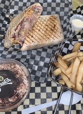 Snatch Restaurant Meilleur Tacos Francais, Burgers et Riz Tasty Crispy (Halal) by null