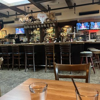 Jill's Place - Bar - Steakhouses Near Me - Santa Barbara, California Jill's Place - Bar - Steakhouses Near Me - Santa Barbara, California