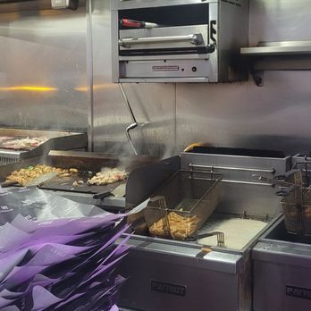 Taste Cheesesteak Bar - Cheesesteaks Near Me - Philadelphia, Pennsylvania