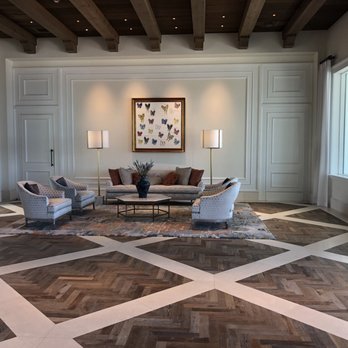 Isla Bella Beach Resort - Reception Area - Resorts Near Me - Marathon, Florida Isla Bella Beach Resort - Reception Area - Resorts Near Me - Marathon, Florida