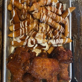 KOK Wings & Things - Store bought ranch sealed the deal. I expect home made ranch at a wing house. Mediocre at best for chicken wings being their speciality. - Chicken Wings Near Me - Lafayette, Louisiana