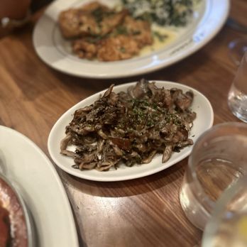 il Bracco - Mushrooms - Italian Near Me - Dallas, Texas