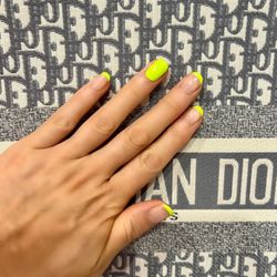 Luminous Nails and Beauty