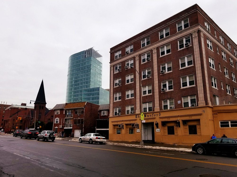 SANFORD MANOR ASSISTED LIVING Updated September 2024 40 Sanford Ave