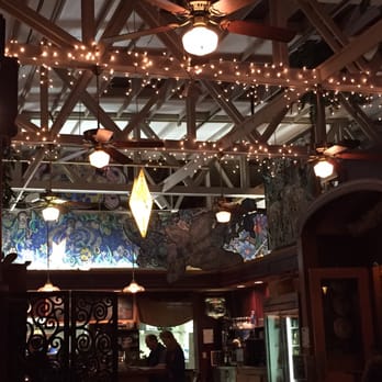 Side Door Cafe - Beautiful decoration - New American Near Me - Gleneden Beach, Oregon