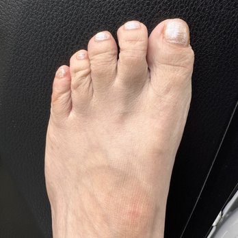 Gorgeous Nail & Spa - Pedicure by Ray - Nail Salons Near Me - Bedford Hills, New York Gorgeous Nail & Spa - Pedicure by Ray - Nail Salons Near Me - Bedford Hills, New York