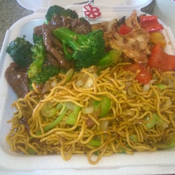 Panda Express - Fire Cracker Chicken and Broccoli Beef with Noodles - Chinese Near Me - Santee, California Panda Express - Fire Cracker Chicken and Broccoli Beef with Noodles - Chinese Near Me - Santee, California