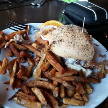 Chez Victor - Burgers Near Me - Quebec City, Quebec