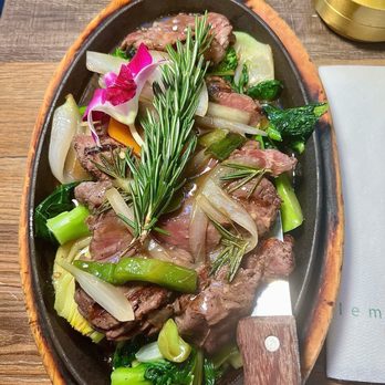 Lemongrass Brooklyn - BROOKLYN STEAK Ig: feed_ally - Thai Near Me - Brooklyn, New York Lemongrass Brooklyn - BROOKLYN STEAK Ig: feed_ally - Thai Near Me - Brooklyn, New York