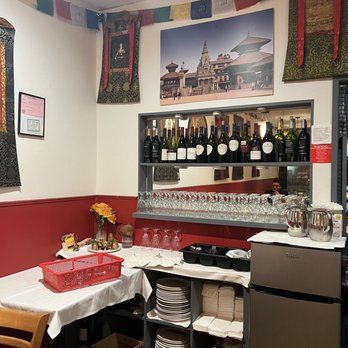 Everest Himalayan Cuisine - Wine - Himalayan/Nepalese Near Me - Encinitas, California