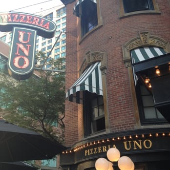 Pizzeria Uno - Store front - Pizza Near Me - Chicago, Illinois Pizzeria Uno - Store front - Pizza Near Me - Chicago, Illinois