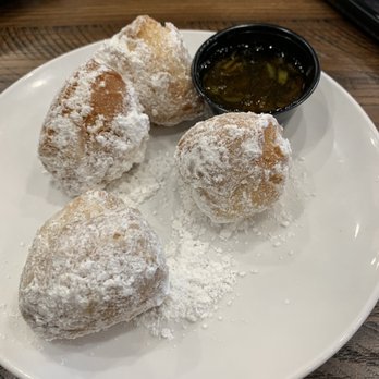 Another Broken Egg Cafe - Beignets - Breakfast & Brunch Near Me - Winter Park, Florida
