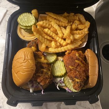 Dave's Hot Chicken - Two sliders & fries - Chicken Shop Near Me - San Diego, California Dave's Hot Chicken - Two sliders & fries - Chicken Shop Near Me - San Diego, California