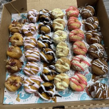 Sugar Llamas - 36 Piece Mini Donuts - Desserts Near Me - Springdale, Arkansas Sugar Llamas - 36 Piece Mini Donuts - Desserts Near Me - Springdale, Arkansas