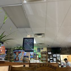 El Cazador - Dining area